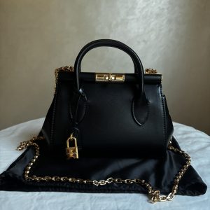 D&G دولتشي اند غابانا