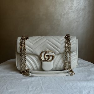 Gucci جوتشي ابيض